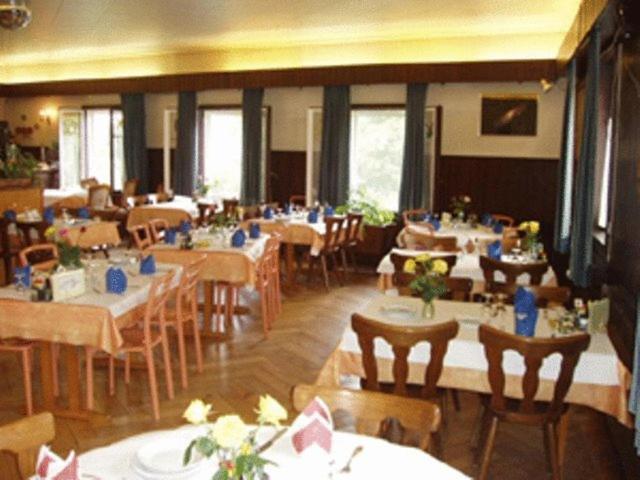 Auberge Restaurant Couronne Beurnevésin Exterior foto